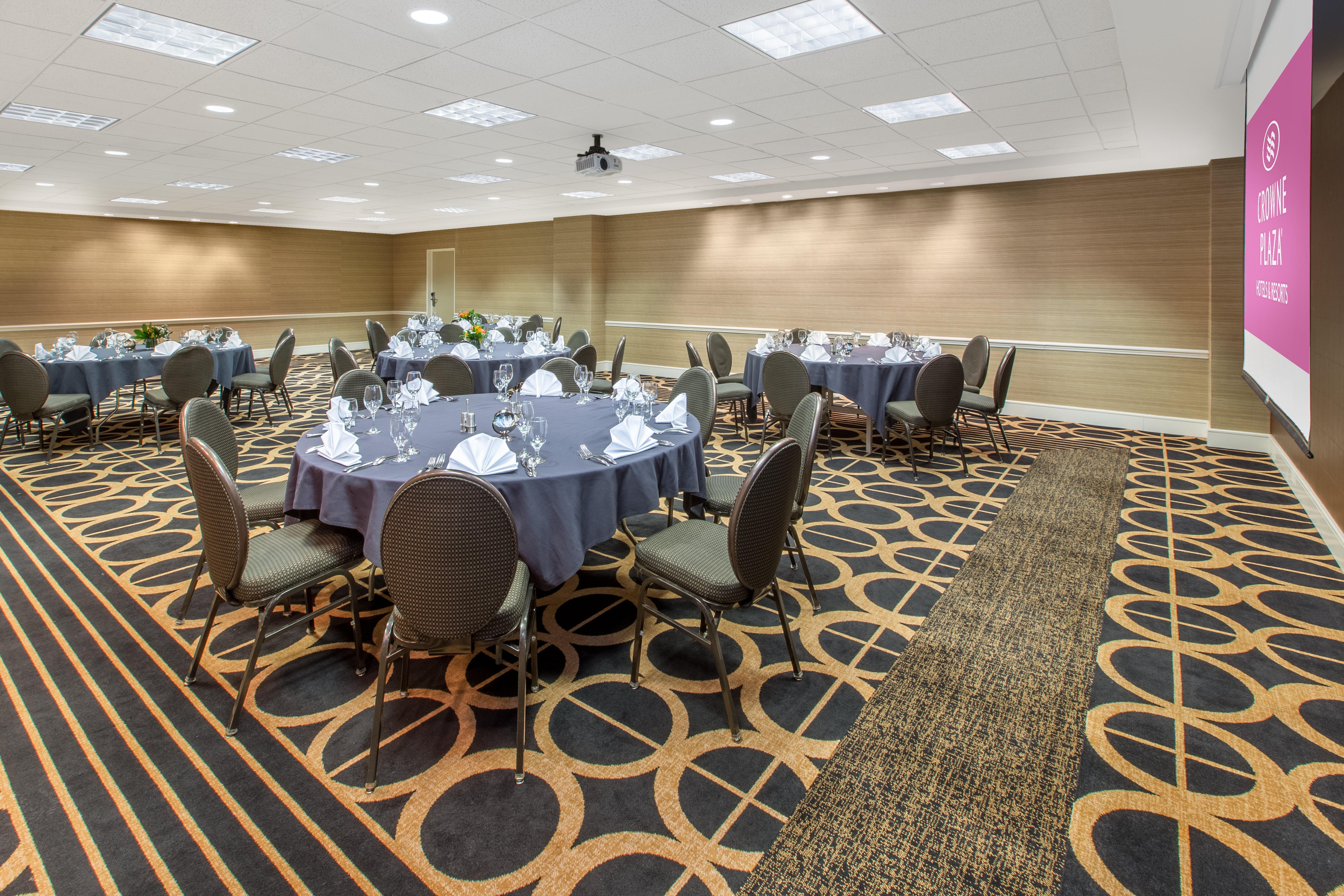 Crowne Plaza Kansas City Downtown By Ihg Екстер'єр фото